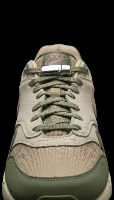 Maglace Nike Air Max 1 detailed front shot